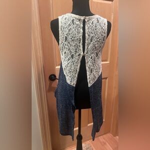 Charlotte Russe Blue-Speckle Sleeveless Lace Detail Asymmetrical Hem Tunic S